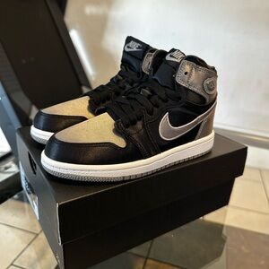 Jordan 1 High “Satin Shadow” NEW Size 12c kids